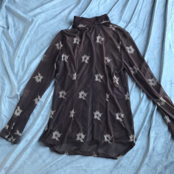 Women's brown floral mesh long sleeve topBUTTON DOWN - Picture 6 of 7